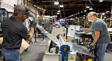 Metal Jobs in the United States in 2025: A Rewarding Career Path
